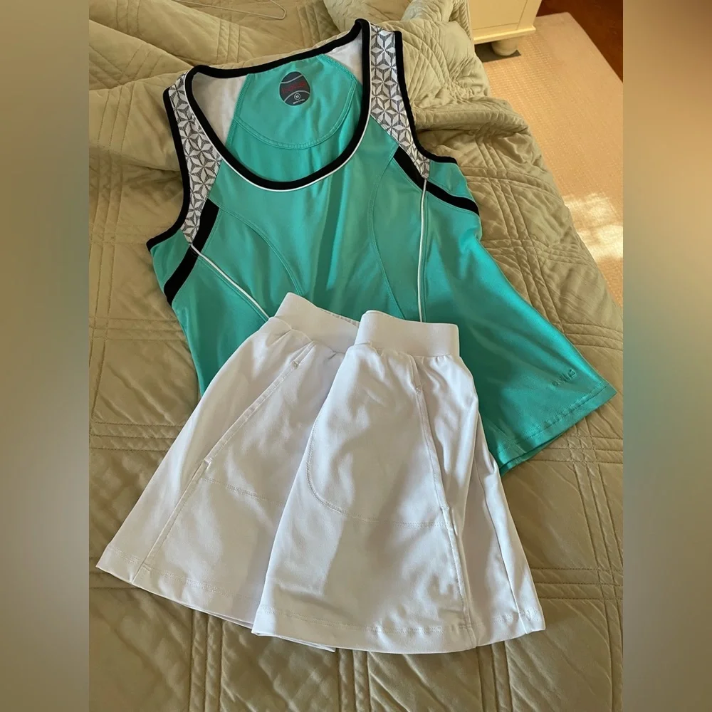 Classic tennis outfit. Bolle top and Tail skort - Picture 1 of 10